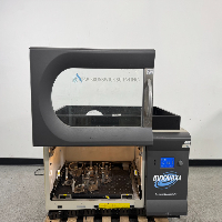 New Brunswick Scientific Innova 44 Incubator Shaker image 3